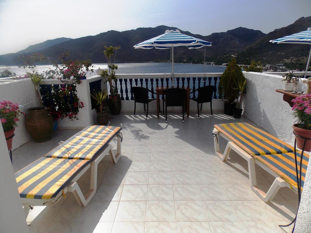 Annas Studios Livadia  Esterno foto