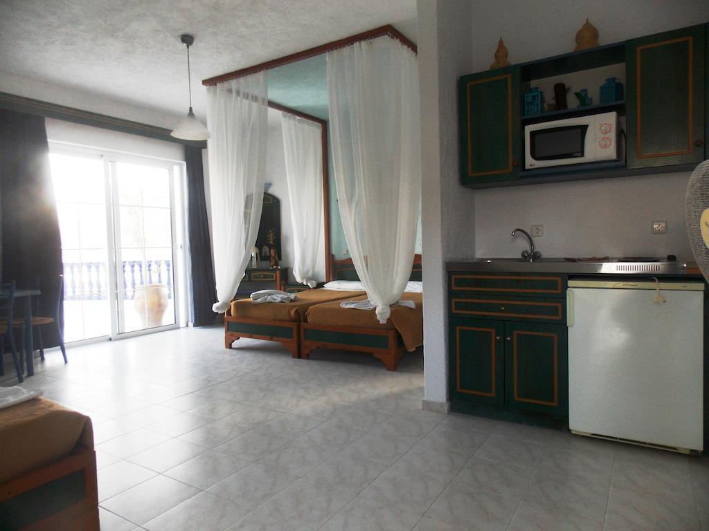 Annas Studios Livadia  Esterno foto